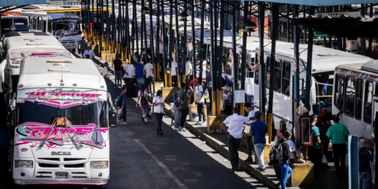 Gobierno de Venezuela denuncia jaqueo a sistemas de transporte