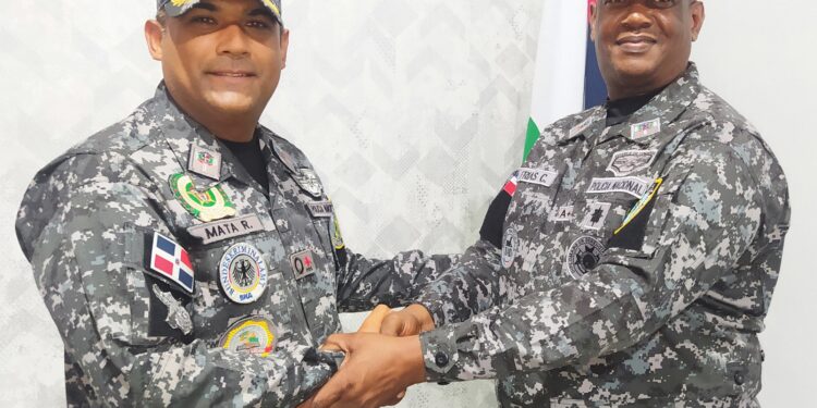 Coronel Mata Rodríguez asume Dirección Regional de la PN en María Trinidad Sánchez