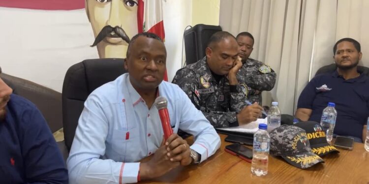 Autoridades de Cabrera evalúan crear zona de tolerancia para «Musicólogos» tras restricciones