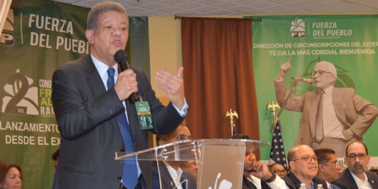 Leonel en New York afirma nuevo gobierno de Abinader no acierta en nada