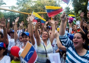 Venezolanos RD apoyan decisión firme ante Gobierno de Maduro