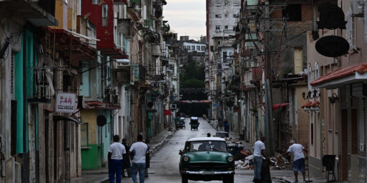 Cuba prorroga hasta el próximo domingo la suspensión de toda actividad estatal no esencial