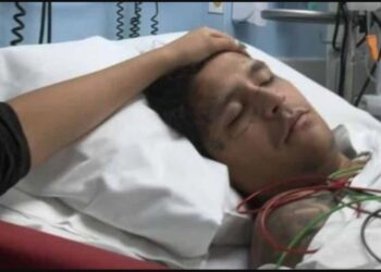 Christian Nodal hospitalizado tras infección estomacal