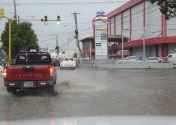 COE mantiene 10 provincias en alerta por lluvias pronosticadas para las próximas horas