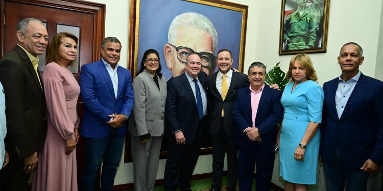Johnny Pujols asume como nuevo Secretario General del PLD