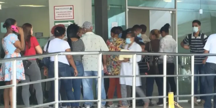 Médicos vuelven a paro por 72 horas