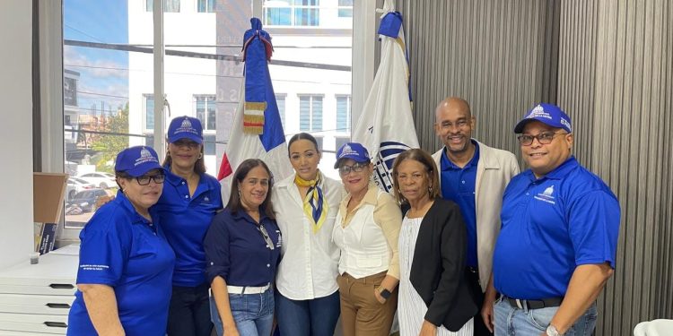 Ministerio de la Mujer lanza campaña «Vivir sin violencia es posible» en María Trinidad Sánchez