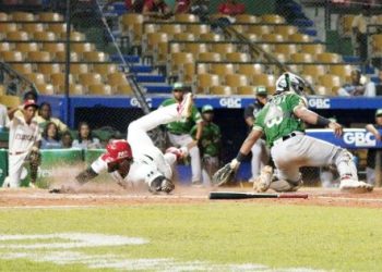 Leones siguen primero en beisbol de la RD; Licey y Aguilas ganan