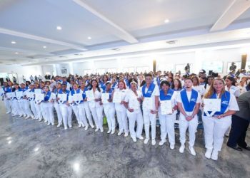 INFOTEP gradúa 335 egresados como auxiliares de enfermería