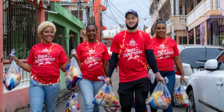 Ruta de la Esperanza navideña del Plan Social inicia recorrido por República Dominicana 