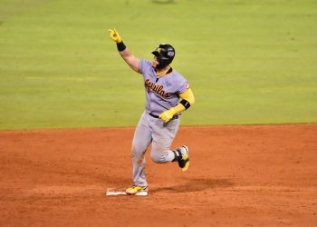 Águilas Cibaeñas aplastan a Los Toros del Este con marcador 16 por 5