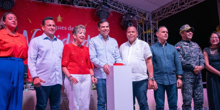 Director Propeep inicia «Parques de Navidad» en Puerto Plata