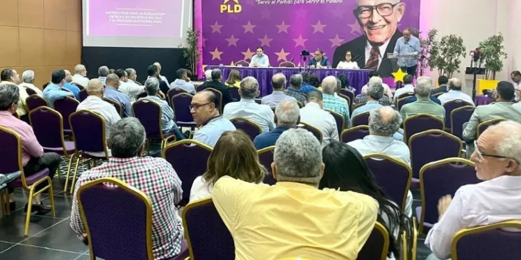 Renuncias siguen sacudiendo al PLD; Jorge Minaya se despide tras 28 años de militancia