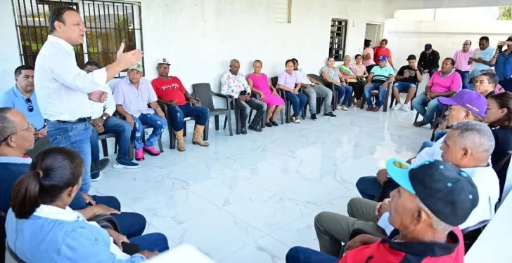 Abel Martínez se lanza al ruedo presidencial; se reúne con dirigentes del PLD en Nagua