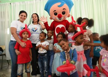 Más de 300 niños de El Factor reciben regalos el Día de Reyes gracias a la Fundación Américo Hernández