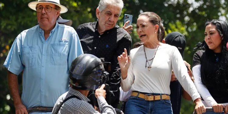 Machado y Maduro convocan machas para 10 enero en Venezuela