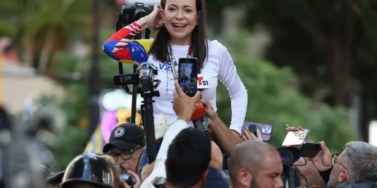 Anuncian la liberación de Corina Machado tras ser detenida hoy