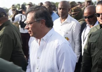 Petro visita Haití; pide perdón por magnicidio del presidente Jovenel Moise