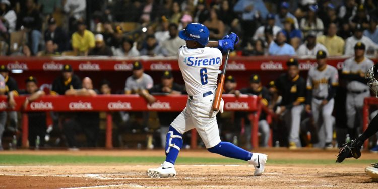 Tigres del Licey someten a Águilas Cibaeñas en inicio del round robin