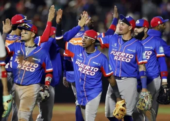 Puerto Rico vence a República Dominicana con una gran remontada