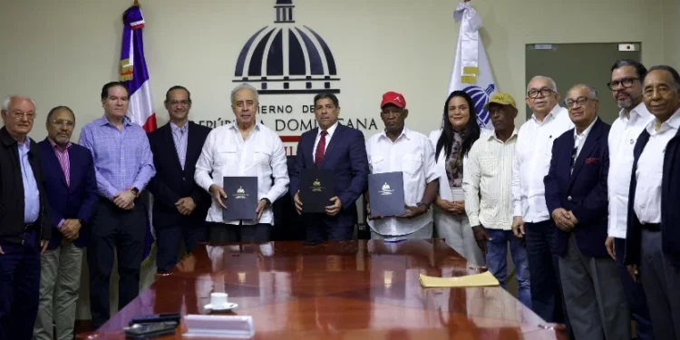 Agricultura, agroindustriales y productores firman acuerdo; establecen compromisos y meidadas sanitarias