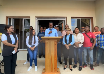 Alcalde de El Factor exige respeto a la autoridad municipal y justicia para las víctimas de abuso policial