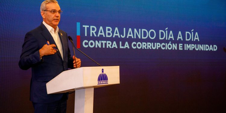 Abinader dice lucha por la transparencia es irrenunciable para el Gobierno caiga quien caiga