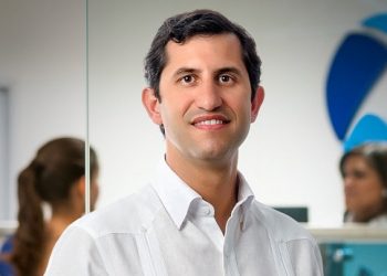 Presidente de ADIE advierte sobre crisis financiera en las EDE; dice urge su despolitización