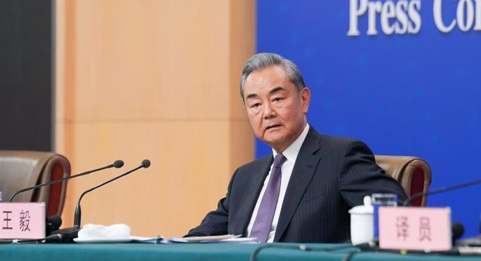 China critica la imposición de aranceles «arbitrarios» de EEUU