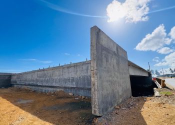 Avanza construcción de la vía del malecón de Nagua; en fase final puentes y obras de protección costera