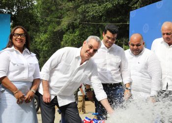 Abinader afirma gobierno ha multiplicado casi por cuatro inversión en sector agua; dice tenía años abandonado