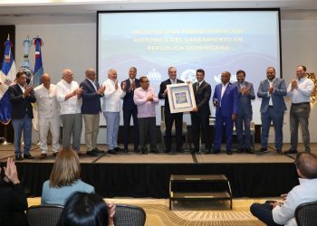 Gobierno anuncia histórica transformación en saneamiento del país; proyecta impacto en más de un millón de personas