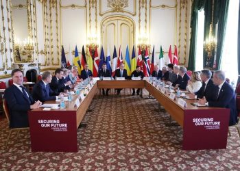 Londres y París lanzan plan UE garantice seguridad de Ucrania
