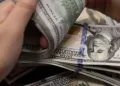 Tasa del dólar mantiene tendencia a la baja en principales entidades financieras del país
