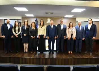 JCE presenta avances del proyecto de nueva cédula de identidad y electoral a CONEP y ANJE
