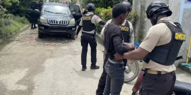 DNCD desmantela red de microtráfico en María Trinidad Sánchez; 24 arrestos y más de 3.7 kilos de drogas incautadas