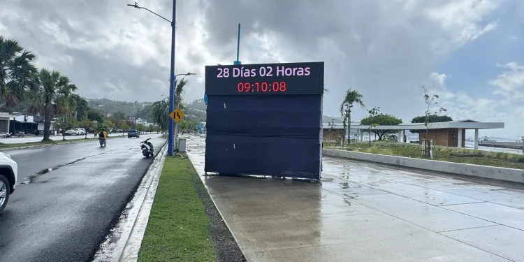 Turismo enciende el reloj para concluir remozamiento del malecón de Santa Bárbara de Samaná