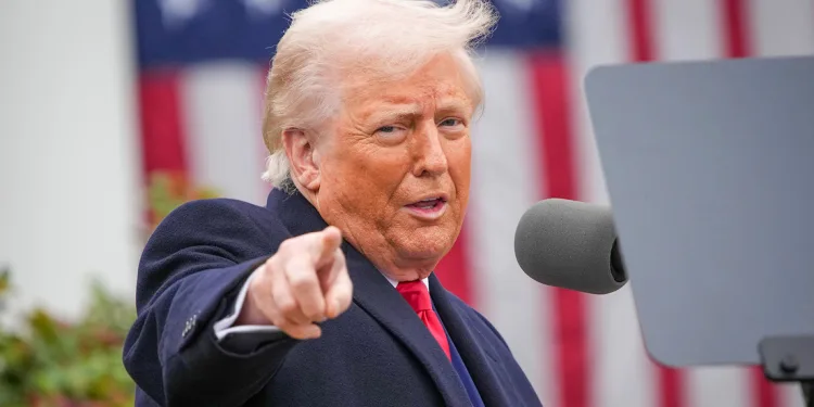 Trump exige a Europa pagar “reparaciones anuales” y justifica aranceles como medida de independencia económica