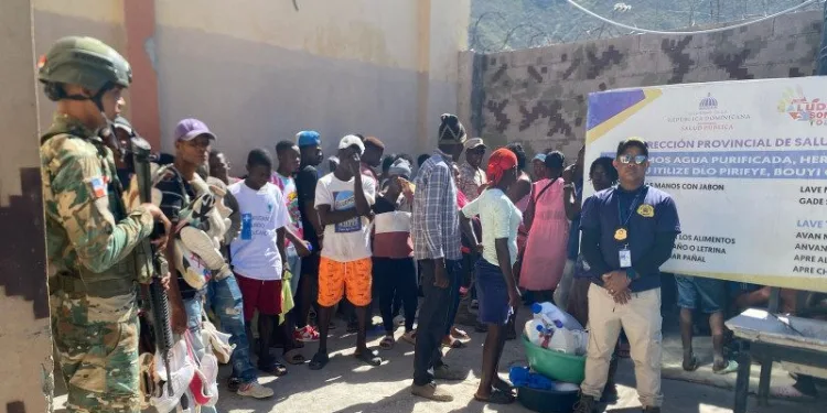 Más de 500 haitianos indocumentados fueron detenidos por Migración en operativos realizados en Bávaro y Mao