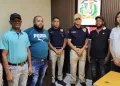 Alcaldesa de Arroyo Salado entrega a ciudadano requerido por autoridades tras denuncias de allanamientos