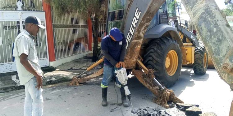 Acueducto de Nagua fuera de servicio por trabajos de corrección en avería