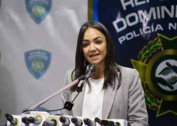 RD repatria más de 27 mil haitianos en situación irregular entre enero y abril, informa ministra Faride Raful