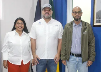 Ministro de Medio Ambiente visita Nagua; propone alianza provincial para el desarrollo sostenible