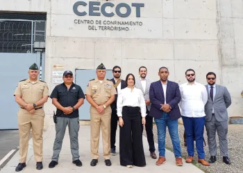 Faride Raful visita El Salvador para fortalecer cooperación en seguridad pública y promueve MISPA VIII
