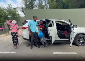 Ejército detiene 16 haitianos indocumentados en Mao; vinculan caso a red de tráfico de migrantes