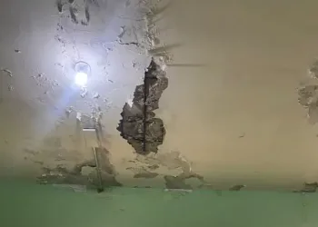 Aumentan los riesgos en escuela de Las Gordas; reiteran llamado urgente ante desplome de estructura